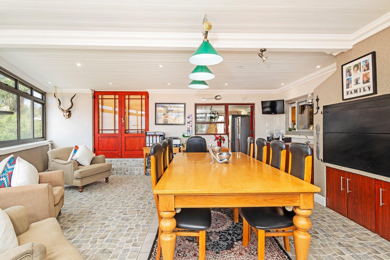 4 Bedroom Property for Sale in Loevenstein Western Cape